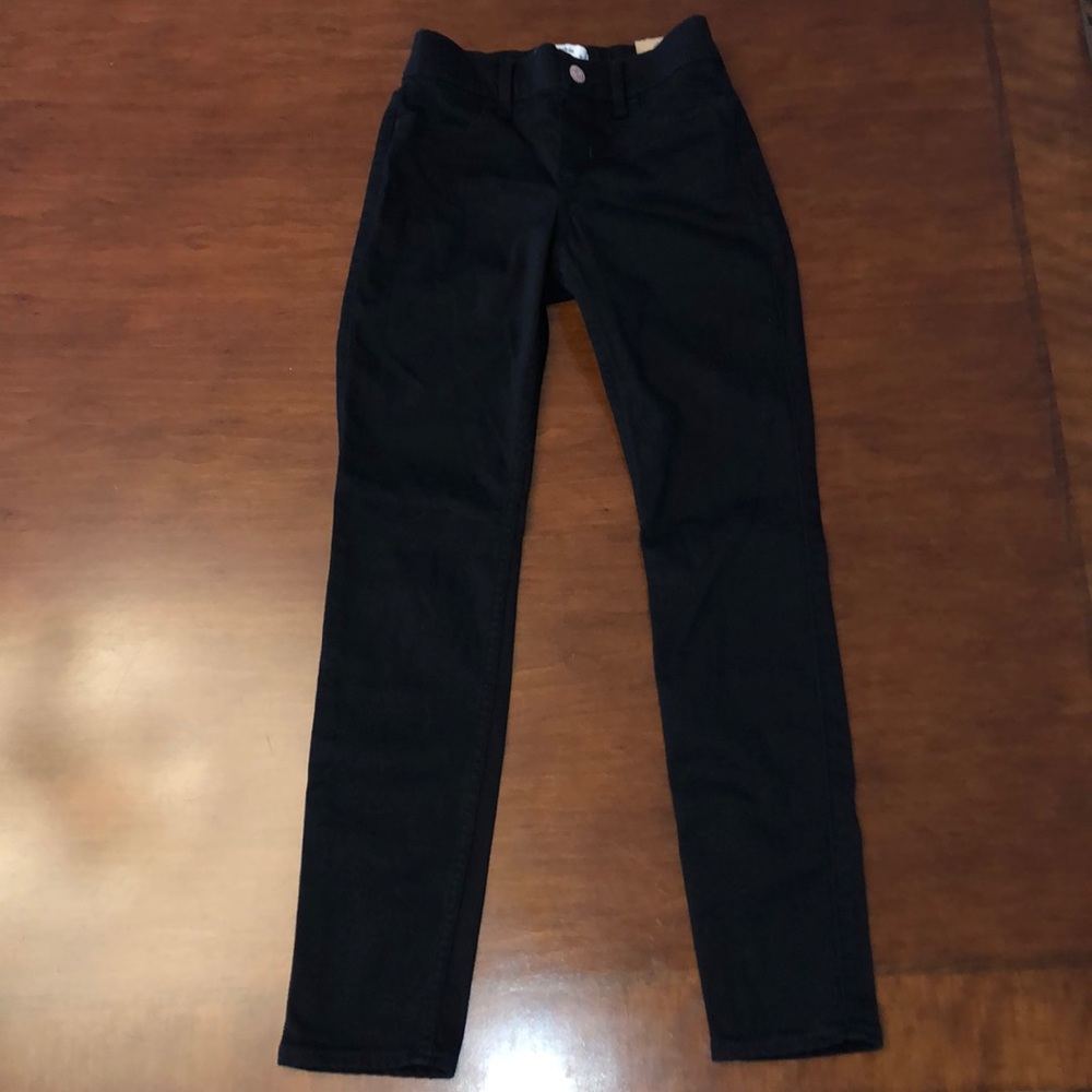 NWT!!! Girls Abercrombie Black Jegging Size 11/12